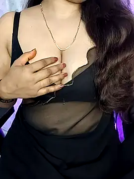Cute-Ayesha online show from February 7, 2025, 5:18 pm