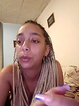 Snapshot of DollyBoom20 chatting on February 27, 2026, 8:08 pm DollyBoom20 online show from February 27, 2026, 8:08 pm