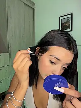 Laura fernandezII online show from March 14, 2026, 2:17 am