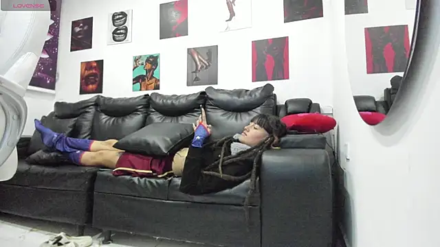  sharlotte777 online show from October 2, 2025, 3:37 pm