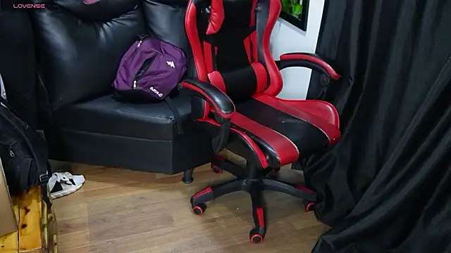  sharlotte777 online show from March 10, 2026, 12:53 pm