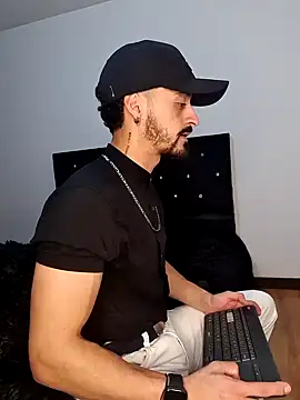 MAXIMUS MASTE3 online show from February 19, 2025, 2:12 am