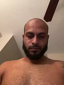 islandvybee55 online show from March 5, 2026, 4:36 pm