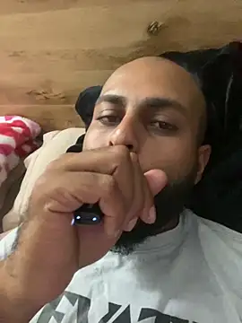 islandvybee55 online show from March 7, 2026, 6:02 pm