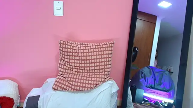 Charlotte11-11 online show from February 22, 2025, 1:22 am