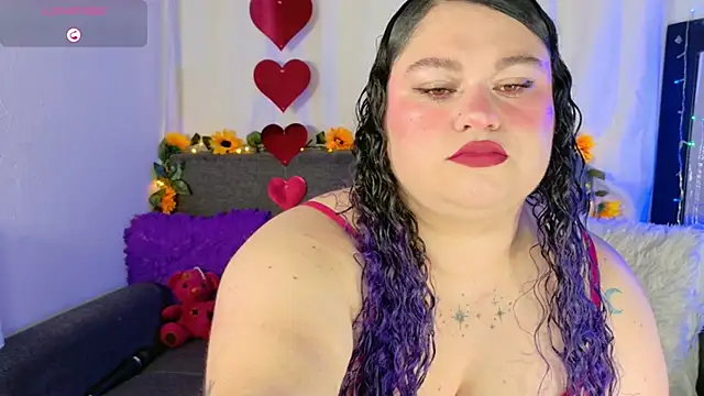 lunitaa0 online show from February 15, 2026, 3:18 am