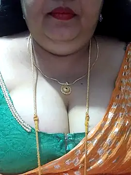 Snapshot of tamilthanushri chatting on September 30, 2025, 9:37 am tamilthanushri online show from September 30, 2025, 9:37 am