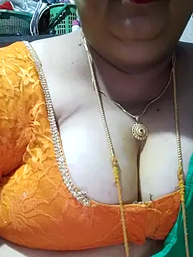 Snapshot of tamilthanushri chatting on October 2, 2025, 11:24 am tamilthanushri online show from October 2, 2025, 11:24 am