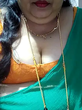 Snapshot of tamilthanushri chatting on October 16, 2025, 12:24 pm tamilthanushri online show from October 16, 2025, 12:24 pm