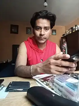 d3lfigarcia online show from July 28, 2026, 3:32 pm