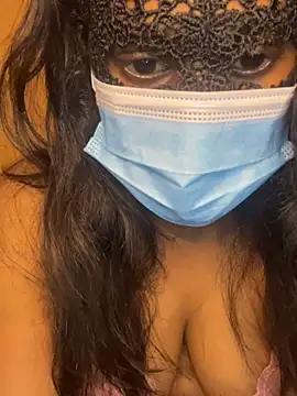 Nethmi156 online show from April 29, 2026, 5:28 pm