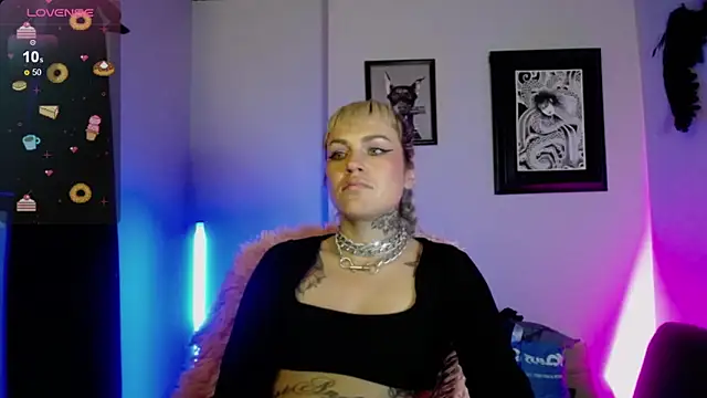 kim jeins11 online show from October 18, 2025, 12:56 am