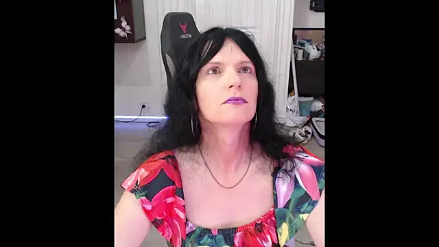 Snapshot of transperth chatting on December 20, 2025, 5:05 pm transperth online show from December 20, 2025, 5:05 pm