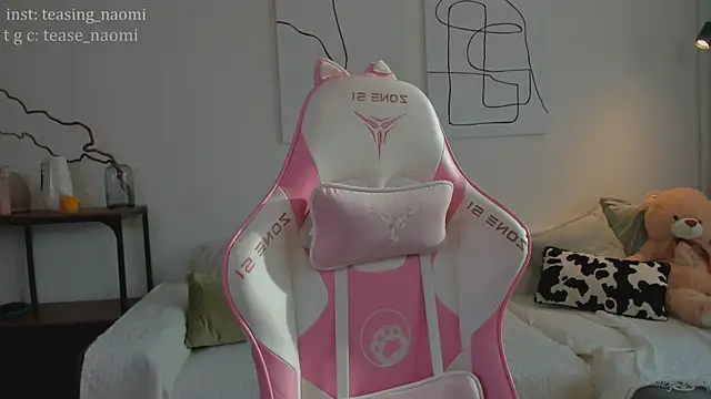 aesthetics  tease online show from April 3, 2026, 1:23 am