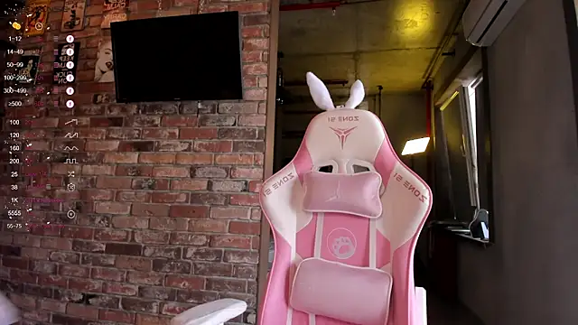 Snapshot of aesthetics__tease chatting on September 17, 2025, 4:14 am aesthetics tease online show from September 17, 2025, 4:14 am