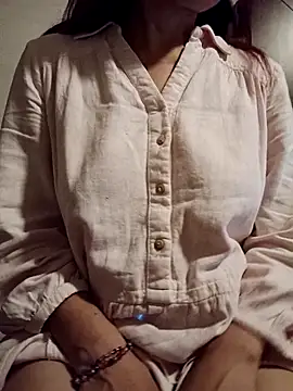 Snapshot of KITTEN-10 chatting on September 26, 2025, 4:19 am KITTEN-10 online show from September 26, 2025, 4:19 am