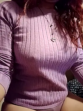 Snapshot of KITTEN-10 chatting on October 11, 2025, 3:40 am KITTEN-10 online show from October 11, 2025, 3:40 am