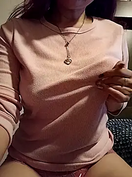 Snapshot of KITTEN-10 chatting on October 13, 2025, 3:30 am KITTEN-10 online show from October 13, 2025, 3:30 am