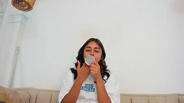 Snapshot of natalia_aguirre1 chatting on February 12, 2026, 12:05 pm natalia aguirre1 online show from February 12, 2026, 12:05 pm