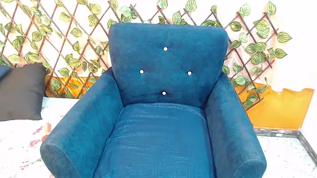 Snapshot of VickyJohnson1 chatting on March 16, 2025, 1:38 am VickyJohnson1 online show from March 16, 2025, 1:38 am