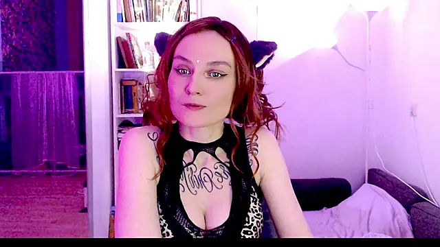 mischellemeow13 online show from February 7, 2025, 4:06 am