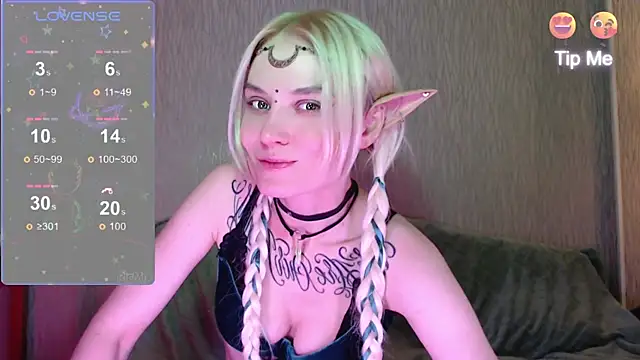 mischellemeow13 online show from September 19, 2025, 3:16 pm