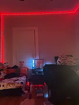 loveluna8 online show from November 16, 2025, 10:09 am