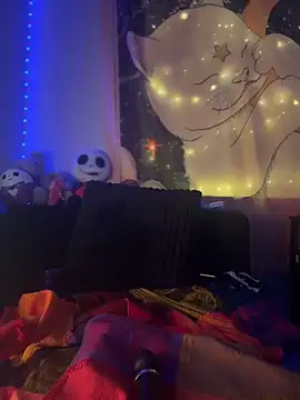 loveluna8 online show from March 11, 2026, 12:26 am