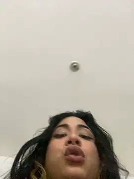 mysteriousgirl20 online show from January 6, 2026, 3:49 pm