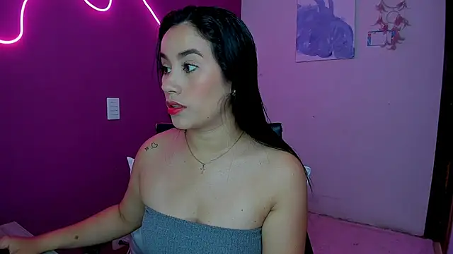 Snapshot of _sulmatevans_ chatting on October 21, 2025, 1:43 pm  sulmatevans  online show from October 21, 2025, 1:43 pm