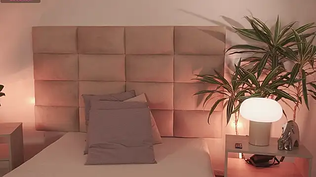 Snapshot of lexiee_grey_ chatting on February 20, 2026, 12:07 pm lexiee grey online show from February 20, 2026, 12:07 pm