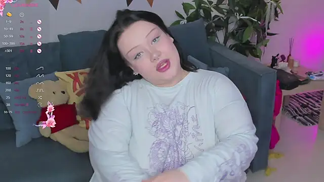 Snapshot of LilyBelll chatting on September 26, 2025, 12:01 pm LilyBelll online show from September 26, 2025, 12:01 pm