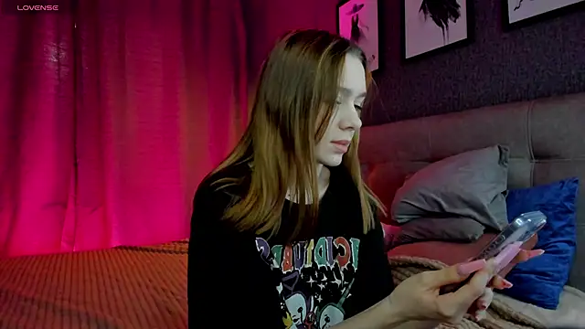 Lesi Moonie01 online show from February 13, 2026, 9:09 am