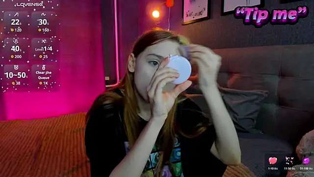 Lesi Moonie01 online show from October 24, 2025, 8:02 am