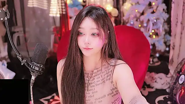 Snapshot of Missy_Nana21 chatting on October 22, 2025, 4:28 pm Missy Nana21 online show from October 22, 2025, 4:28 pm