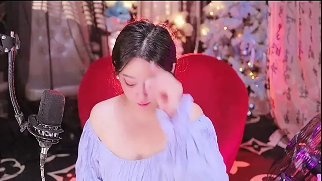 Snapshot of Missy_Nana21 chatting on October 5, 2025, 4:09 pm Missy Nana21 online show from October 5, 2025, 4:09 pm