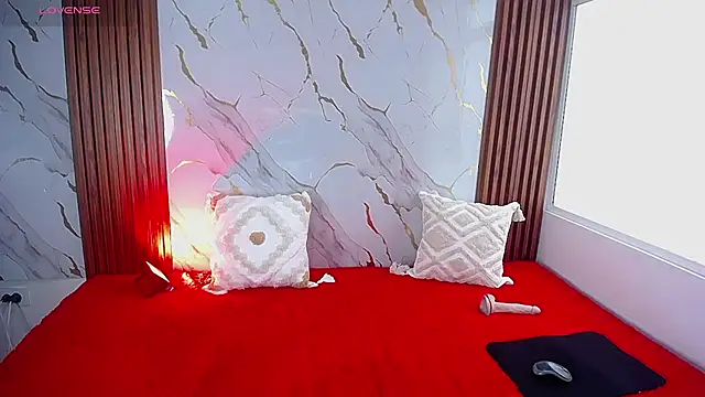 Snapshot of AdelyGinn chatting on October 4, 2025, 2:18 pm AdelyGinn online show from October 4, 2025, 2:18 pm