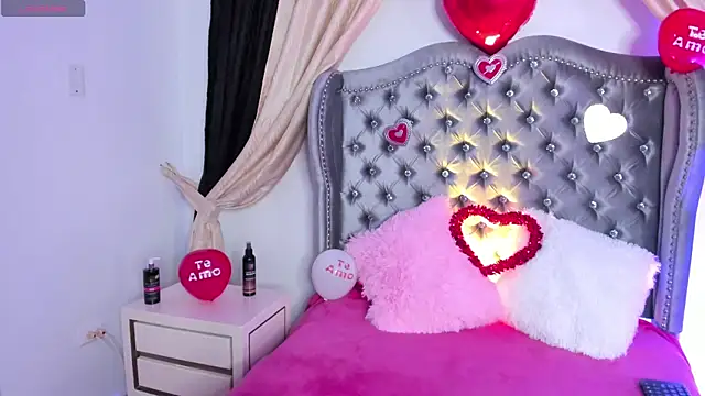 AbbyMorelli online show from February 13, 2025, 7:52 pm