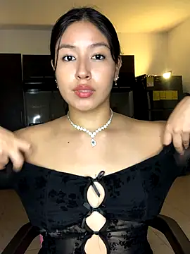 EmmaRossem online show from December 13, 2025, 8:04 pm