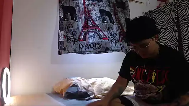 Snapshot of SHARLOTTE_MORGAN chatting on October 26, 2025, 4:40 pm SHARLOTTE MORGAN online show from October 26, 2025, 4:40 pm