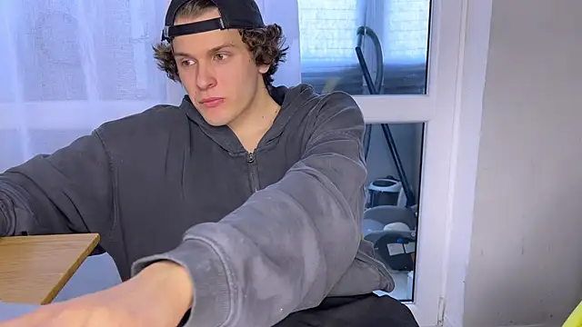 alyx garden online show from April 13, 2026, 10:41 am