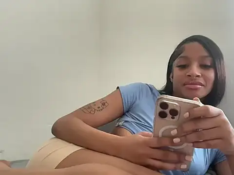 Snapshot of shandiloveslemonss chatting on October 3, 2025, 8:10 pm shandiloveslemonss online show from October 3, 2025, 8:10 pm