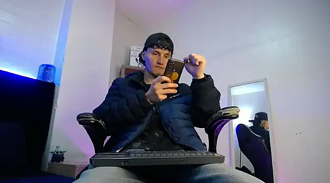 DemianPrince online show from January 31, 2025, 2:58 am