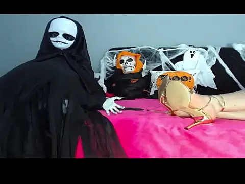 sasha-star11 online show from October 20, 2025, 1:40 am