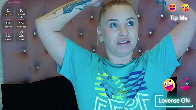 KikiSweet08 online show from December 21, 2025, 5:20 am