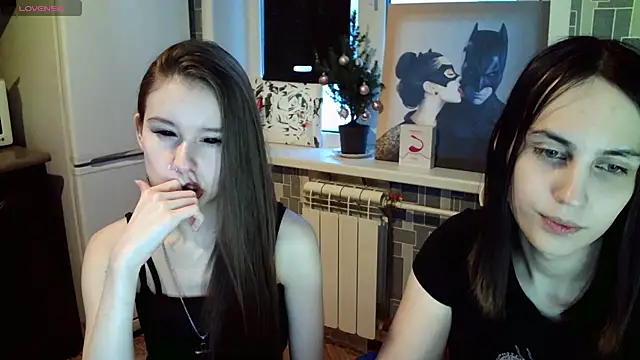 Snapshot of BlackHe4rts_ chatting on January 10, 2025, 2:46 am BlackHe4rts online show from January 10, 2025, 2:46 am
