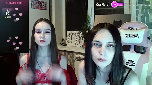 Snapshot of BlackHe4rts_ chatting on February 4, 2025, 9:20 pm BlackHe4rts online show from February 4, 2025, 9:20 pm