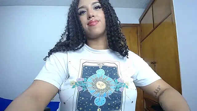 Snapshot of barbara_falcons chatting on March 6, 2025, 3:57 am barbara falcons online show from March 6, 2025, 3:57 am