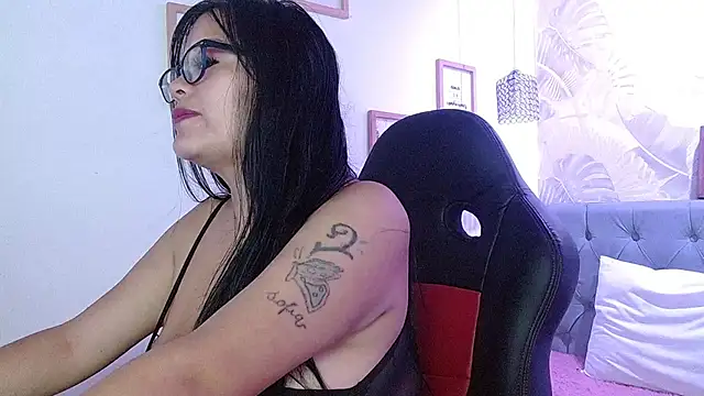 Snapshot of violletha chatting on March 1, 2025, 12:34 pm violletha online show from March 1, 2025, 12:34 pm