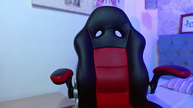 violletha online show from November 12, 2025, 12:31 pm